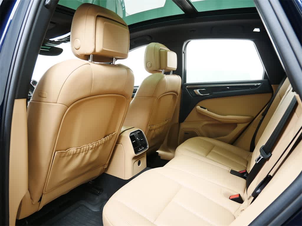 Thumbnail: 2018 Porsche Macan - 13