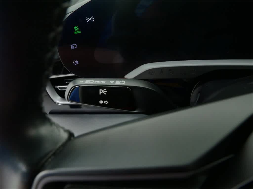 Thumbnail: 2021 Porsche Taycan - 21