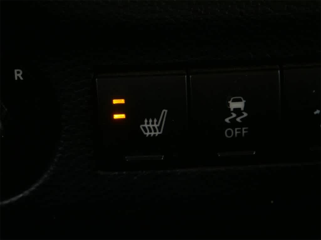 Thumbnail: 2017 Jeep Wrangler - 25