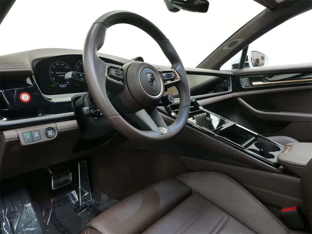 Thumbnail: 2025 Porsche Panamera - 4