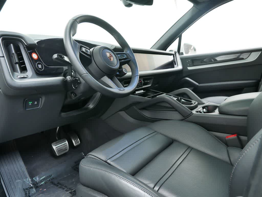 Thumbnail: 2025 Porsche Cayenne - 4