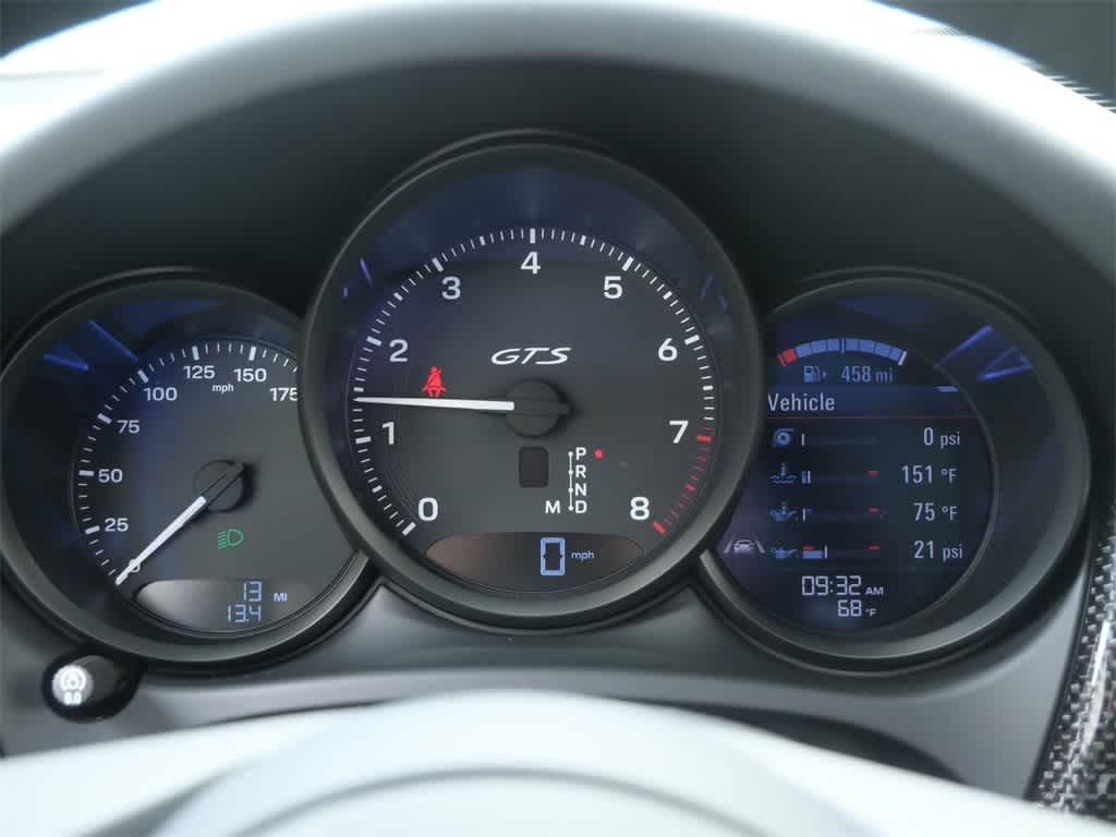 Thumbnail: 2026 Porsche Macan - 27