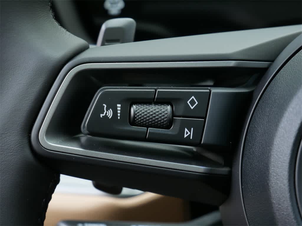 Thumbnail: 2026 Porsche Cayenne - 20