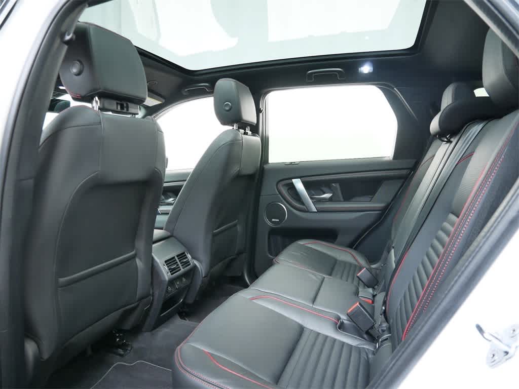 Thumbnail: 2022 Land Rover Discovery Sport - 13