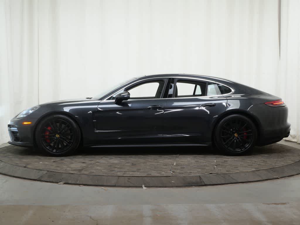 Thumbnail: 2017 Porsche Panamera - 2
