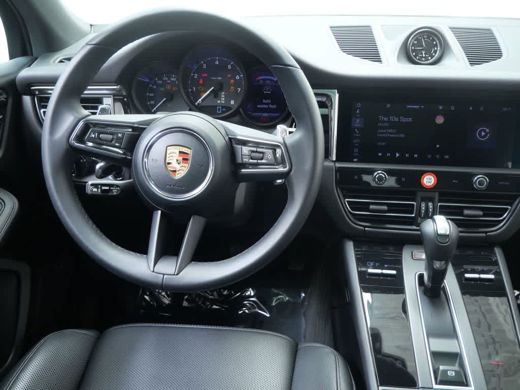 Thumbnail: 2026 Porsche Macan - 16