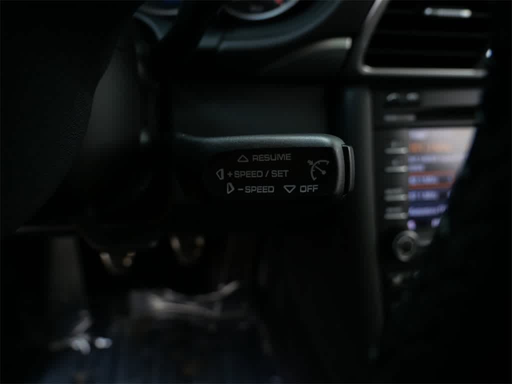 Thumbnail: 2012 Porsche 911 - 19