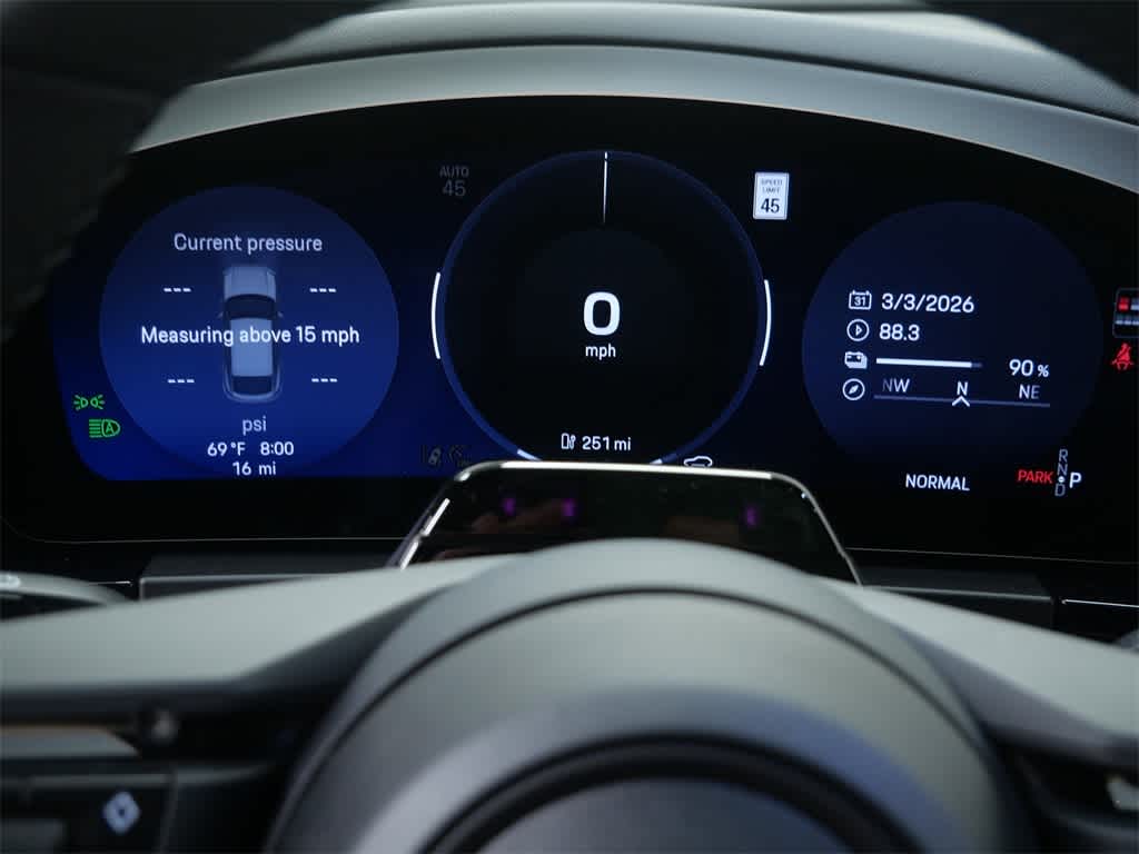 Thumbnail: 2026 Porsche Macan - 25