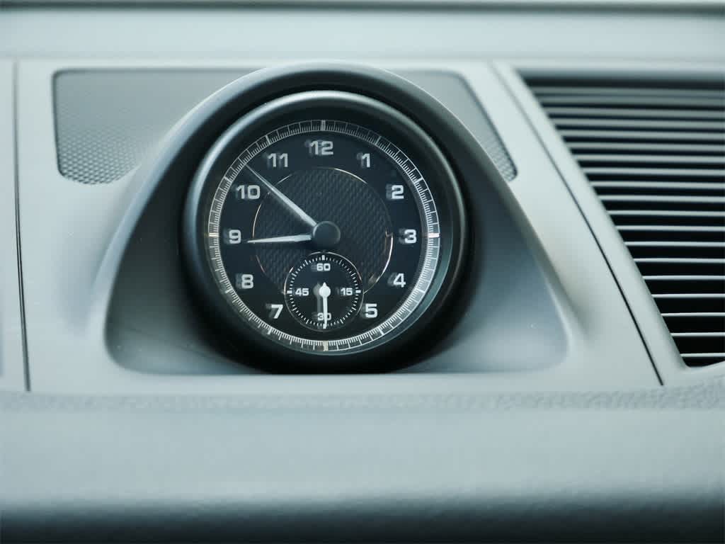 Thumbnail: 2023 Porsche Macan - 23