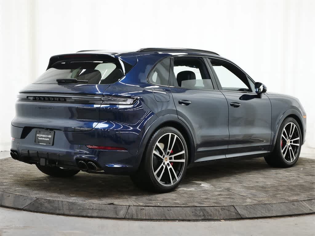Thumbnail: 2026 Porsche Cayenne - 6