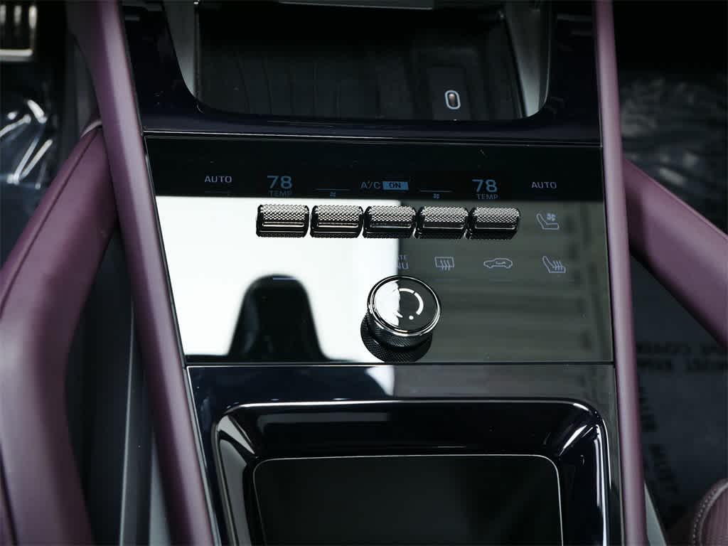 Thumbnail: 2026 Porsche Cayenne - 25