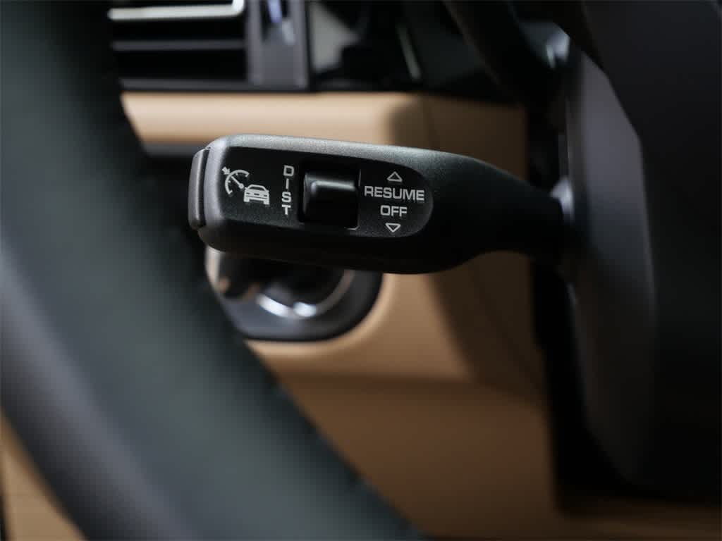 Thumbnail: 2026 Porsche Macan - 29