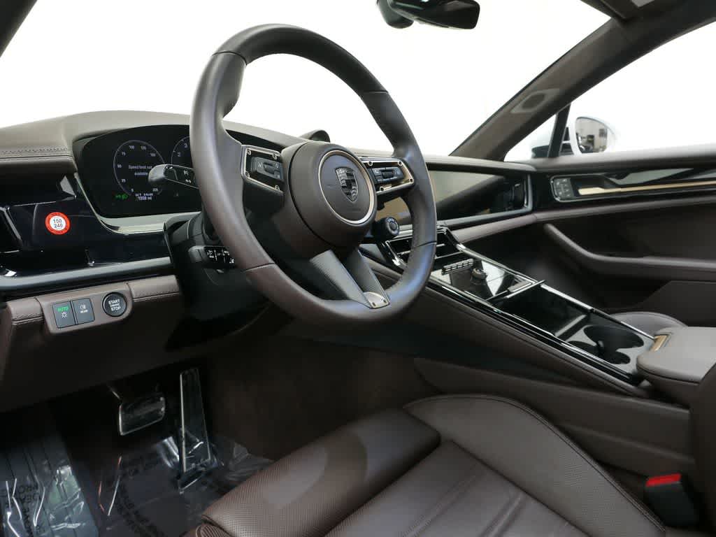 Thumbnail: 2025 Porsche Panamera - 4