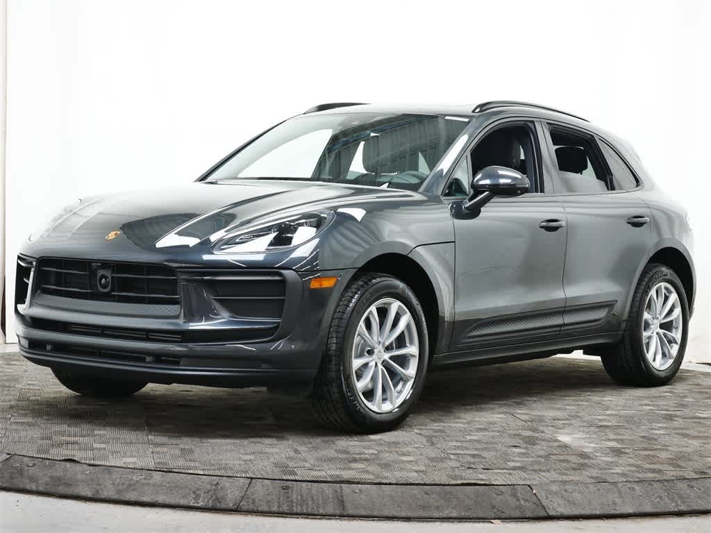 Thumbnail: 2026 Porsche Macan - 1