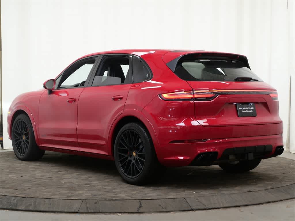 Thumbnail: 2023 Porsche Cayenne - 3