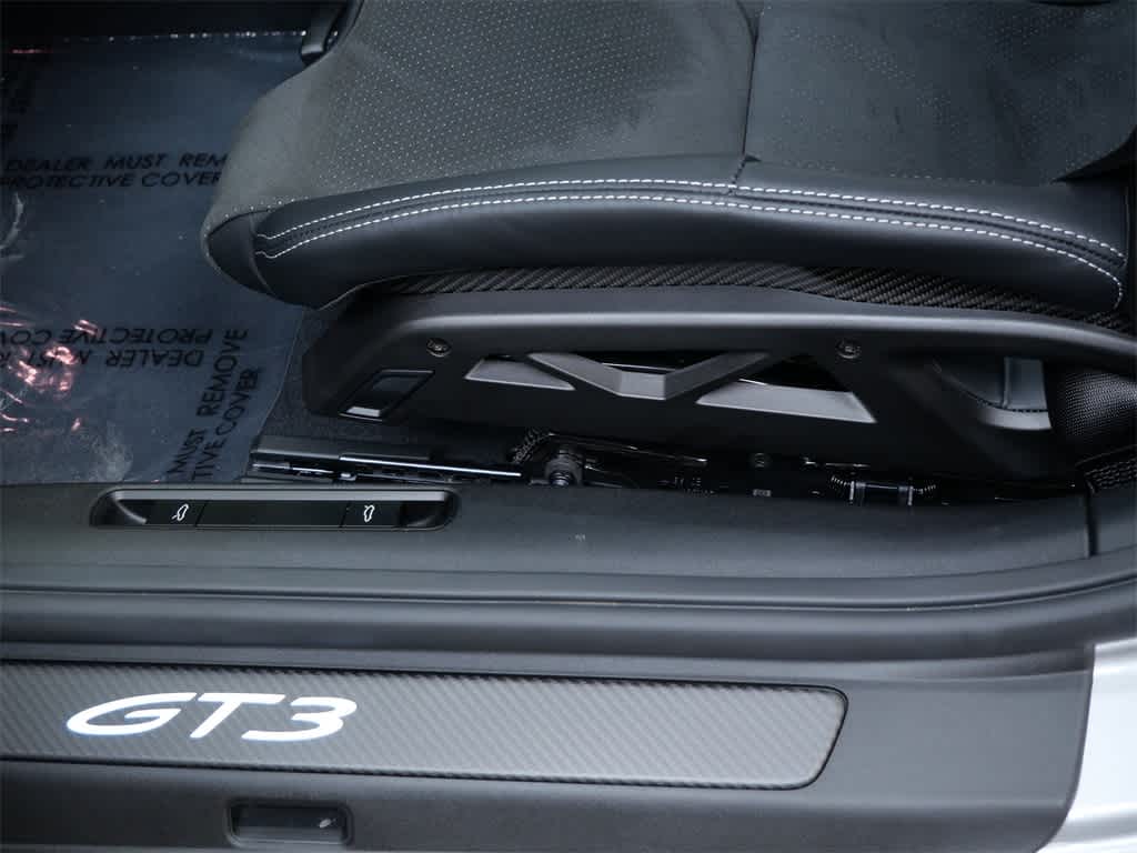 Thumbnail: 2026 Porsche 911 - 12