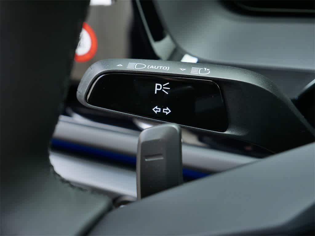 Thumbnail: 2026 Porsche Panamera - 23