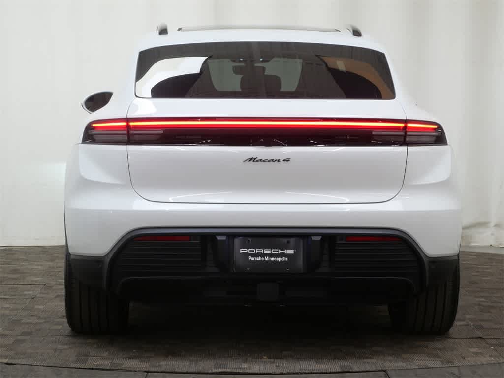 Thumbnail: 2026 Porsche Macan - 6