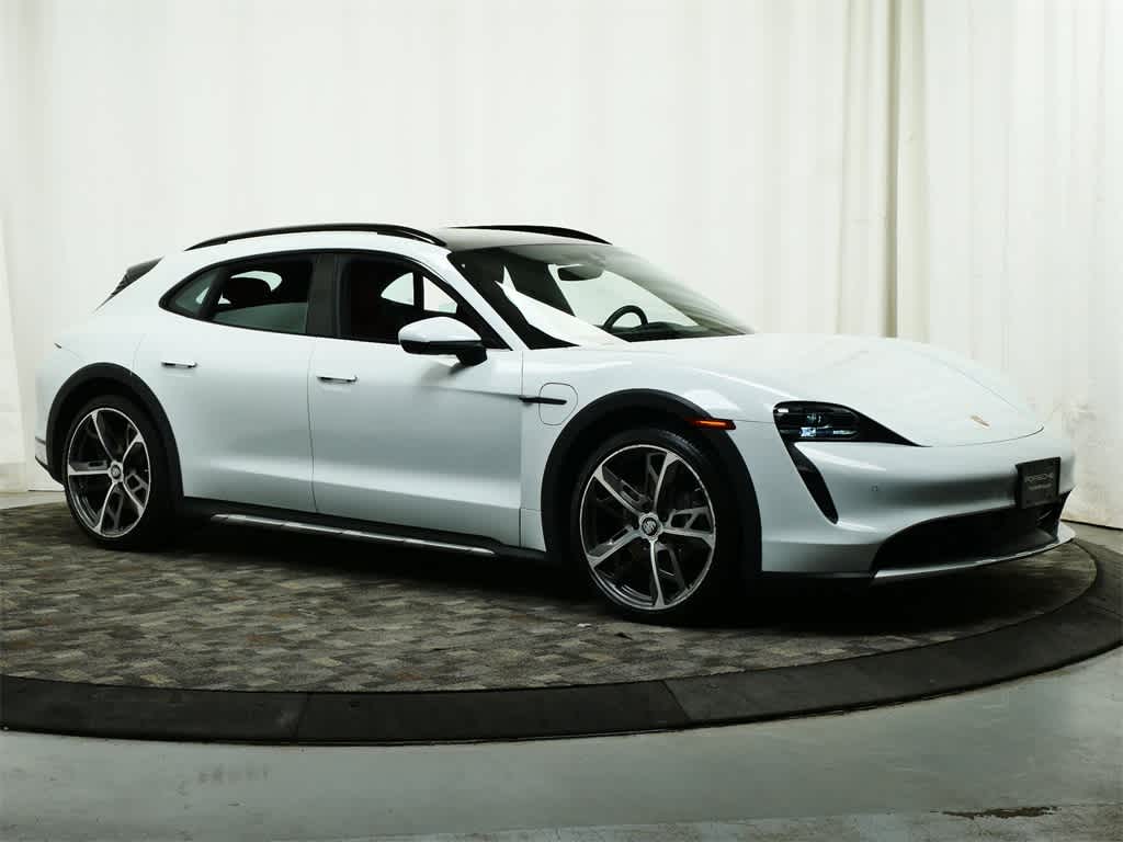 Thumbnail: 2022 Porsche Taycan - 9