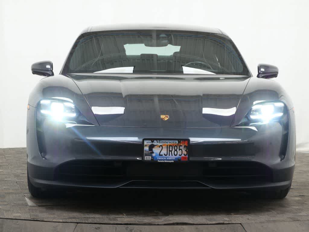 Thumbnail: 2021 Porsche Taycan - 10