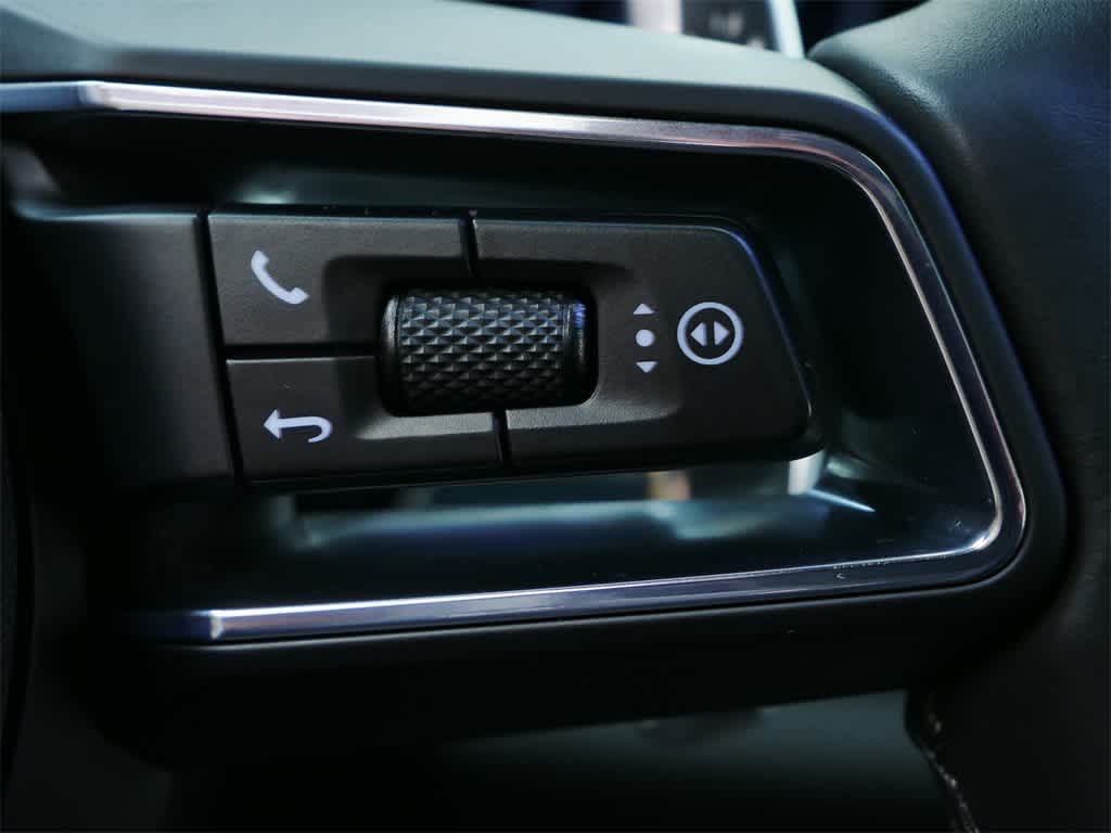 Thumbnail: 2023 Porsche Panamera - 21