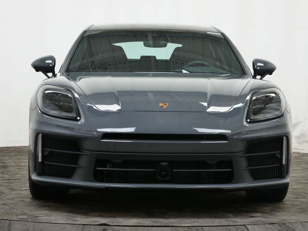 Thumbnail: 2026 Porsche Panamera - 10