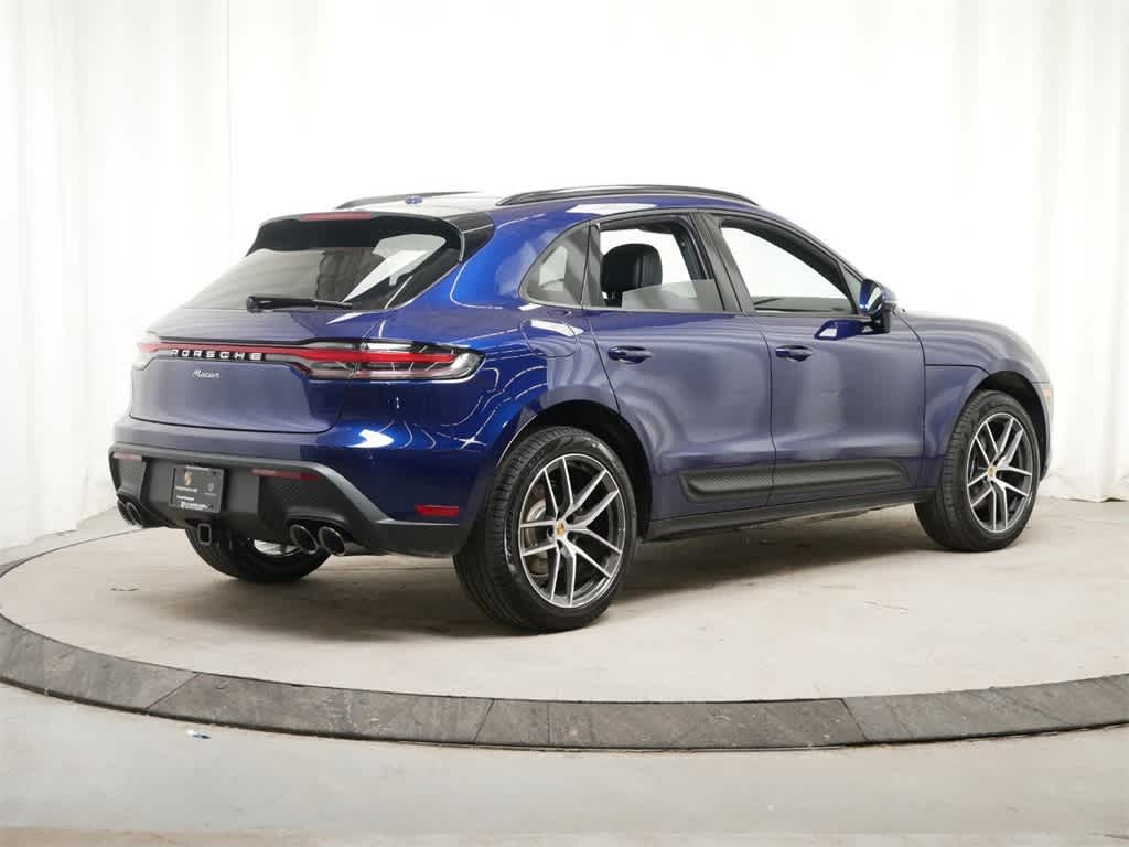 Thumbnail: 2025 Porsche Macan - 9