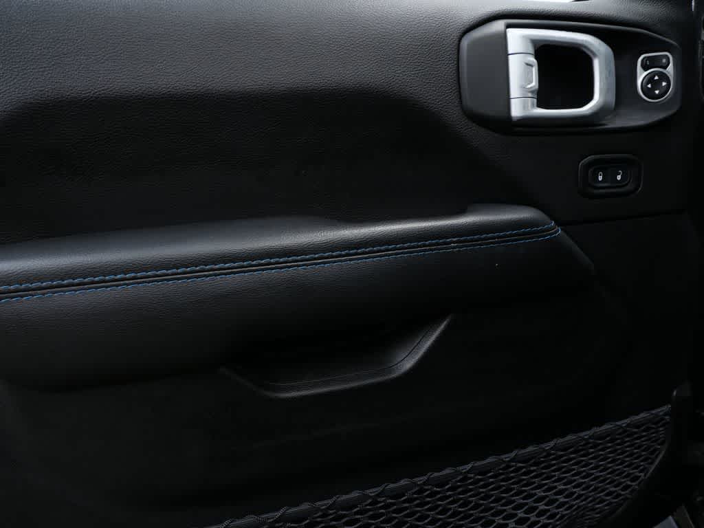 Thumbnail: 2022 Jeep Wrangler - 11
