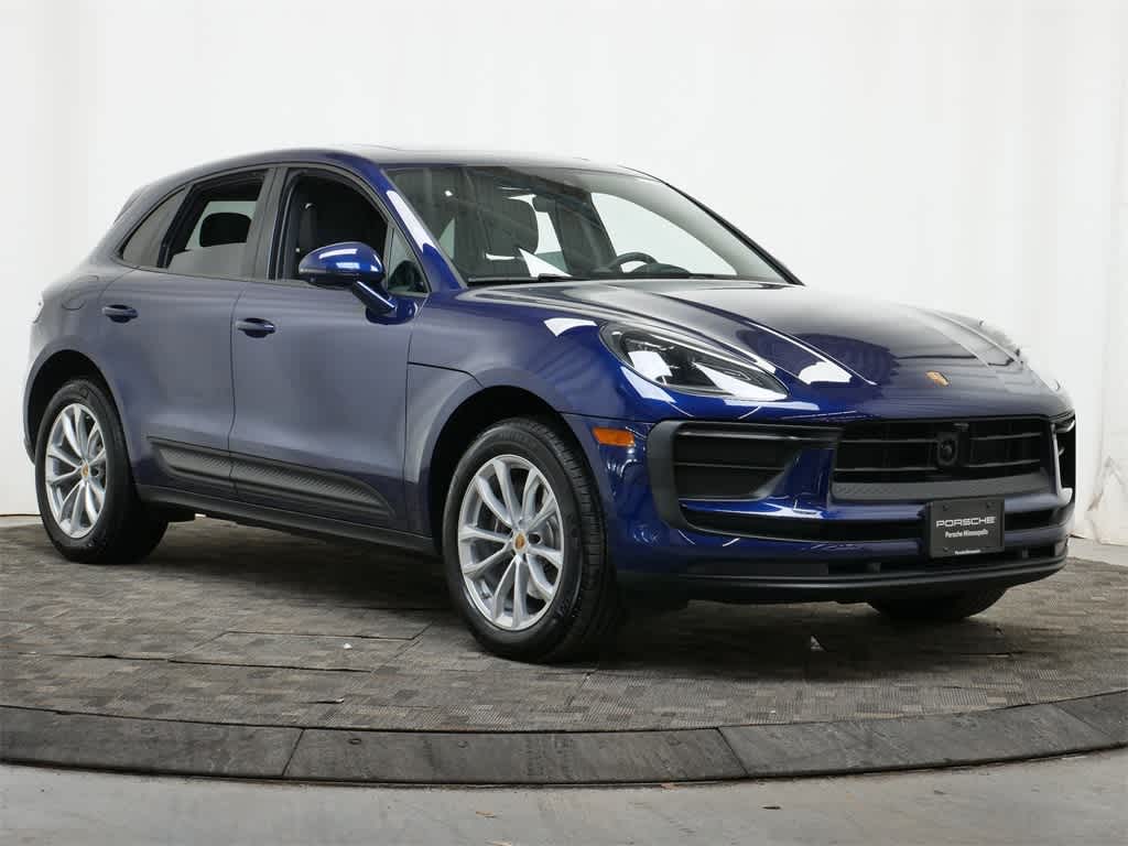 Thumbnail: 2025 Porsche Macan - 9