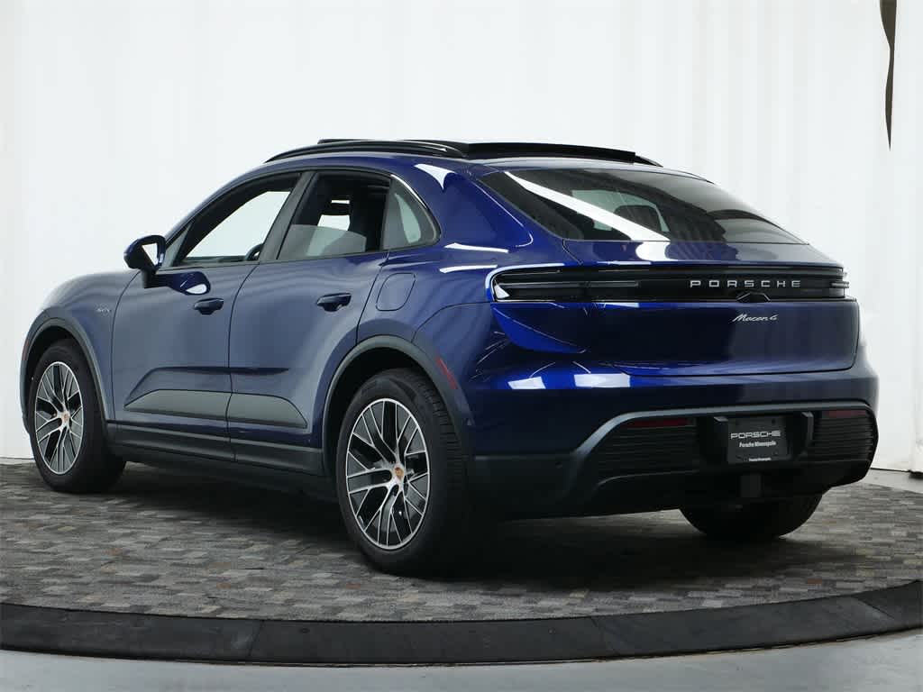 Thumbnail: 2025 Porsche Macan - 3