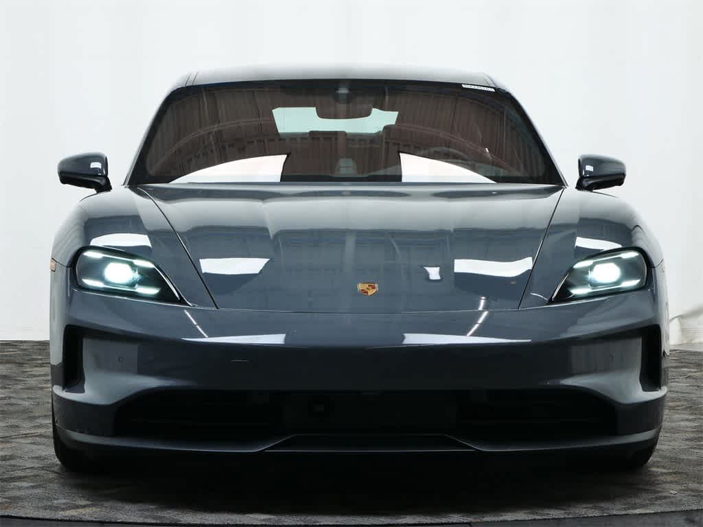 Thumbnail: 2025 Porsche Taycan - 10