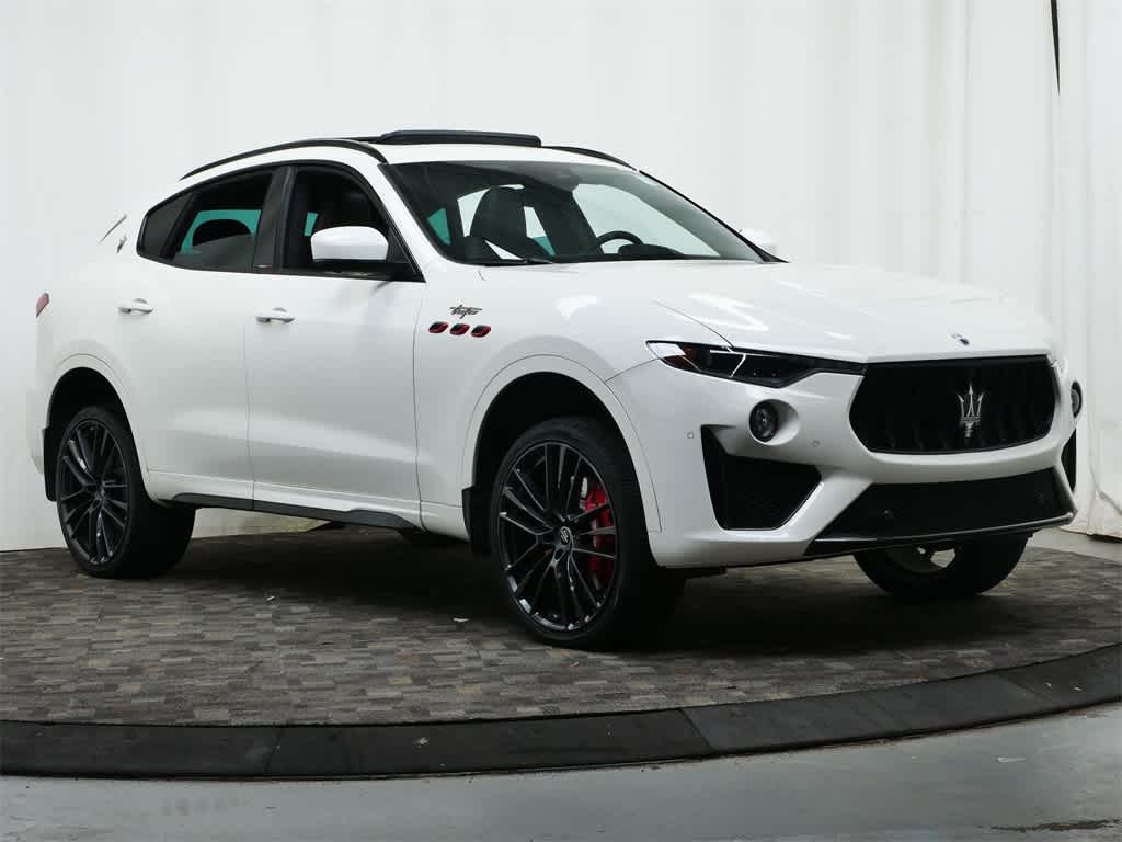 Thumbnail: 2022 Maserati Levante - 7