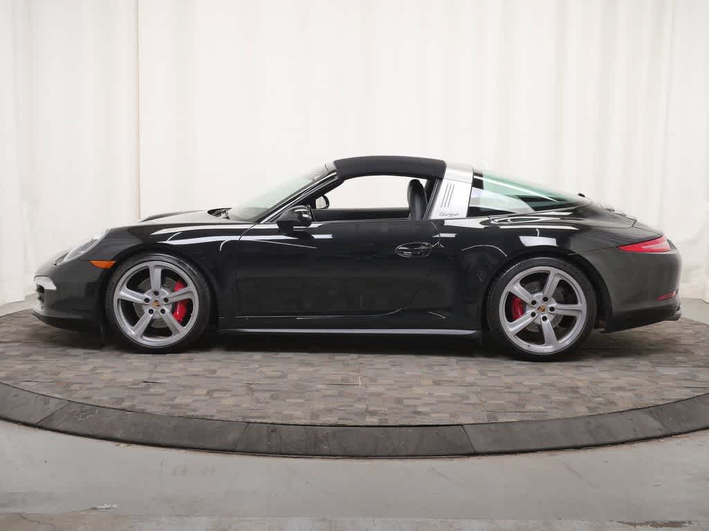 Thumbnail: 2014 Porsche 911 - 2