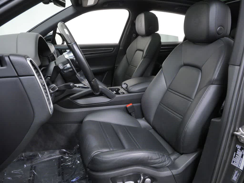 Thumbnail: 2019 Porsche Cayenne - 5
