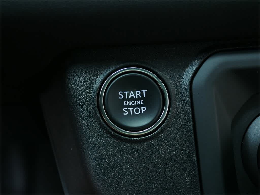 Thumbnail: 2023 Land Rover Defender - 24
