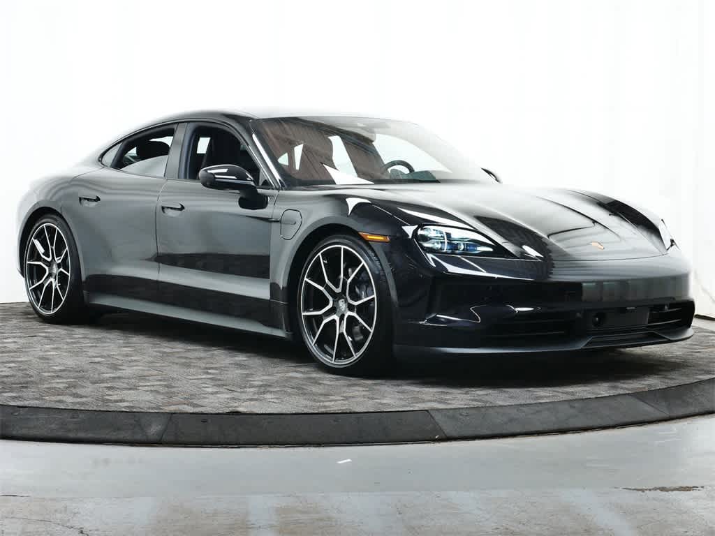 Thumbnail: 2025 Porsche Taycan - 9