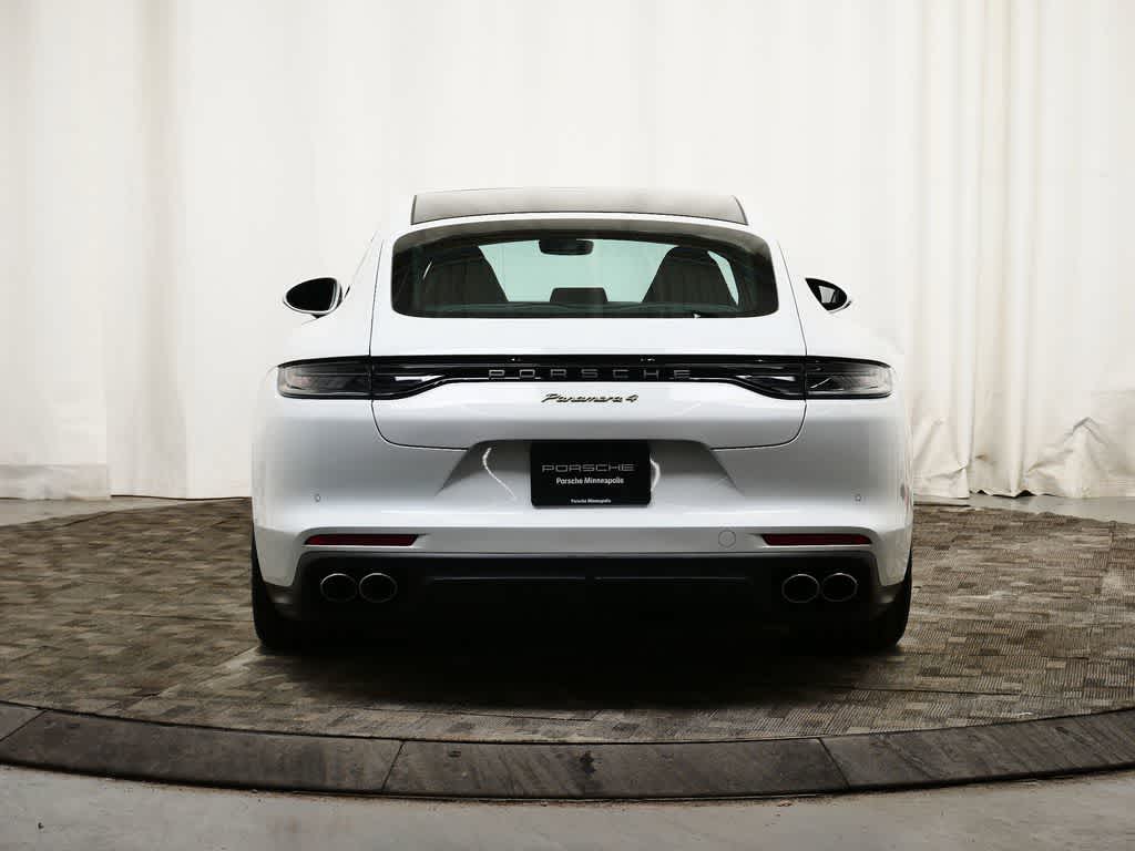 Thumbnail: 2023 Porsche Panamera - 6