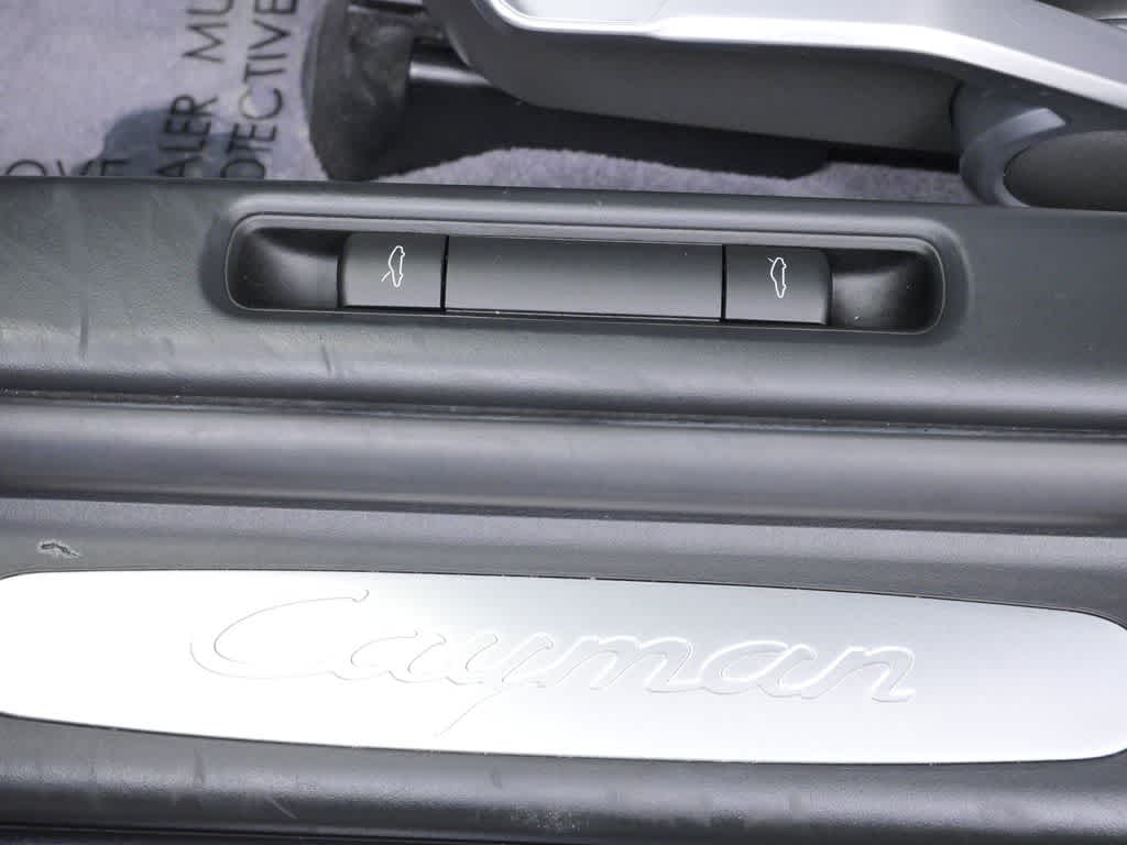 Thumbnail: 2007 Porsche Cayman - 18