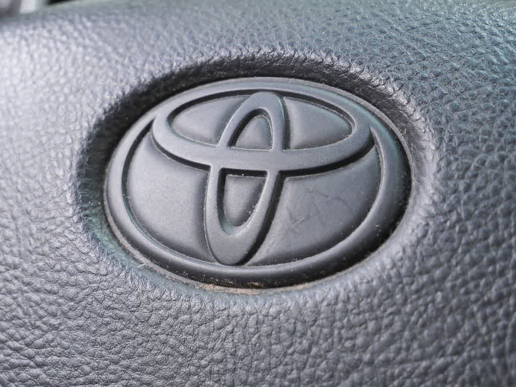 Thumbnail: 2011 Toyota Tacoma - 27