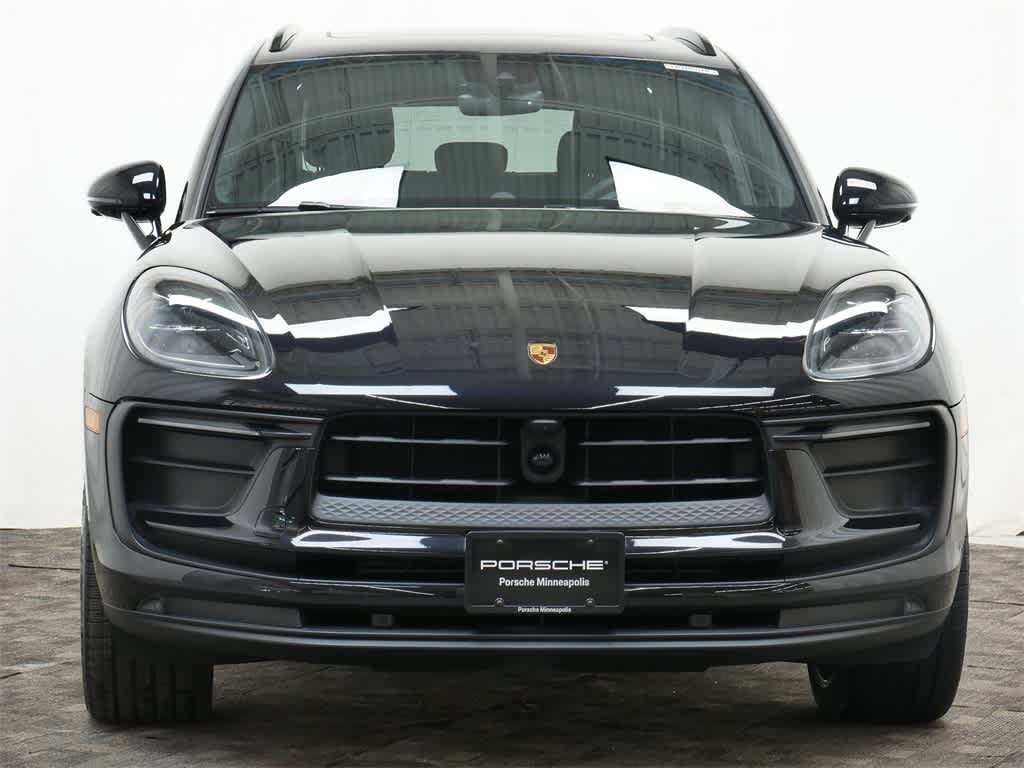 Thumbnail: 2025 Porsche Macan - 10