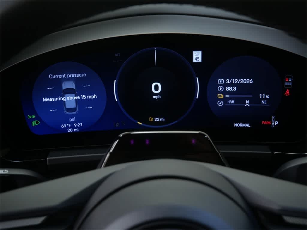 Thumbnail: 2026 Porsche Macan - 21