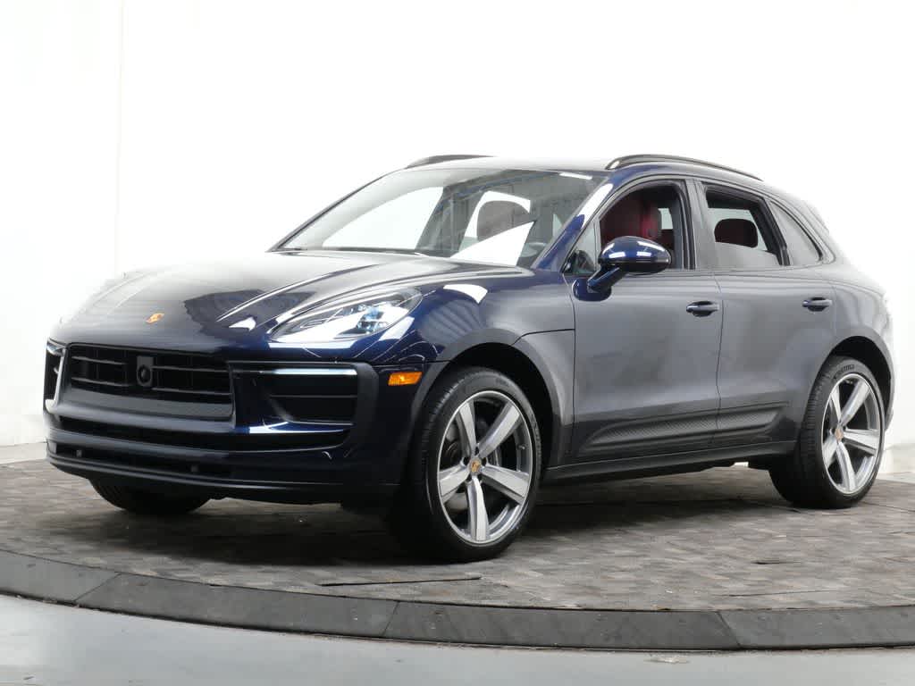 Thumbnail: 2023 Porsche Macan - 1