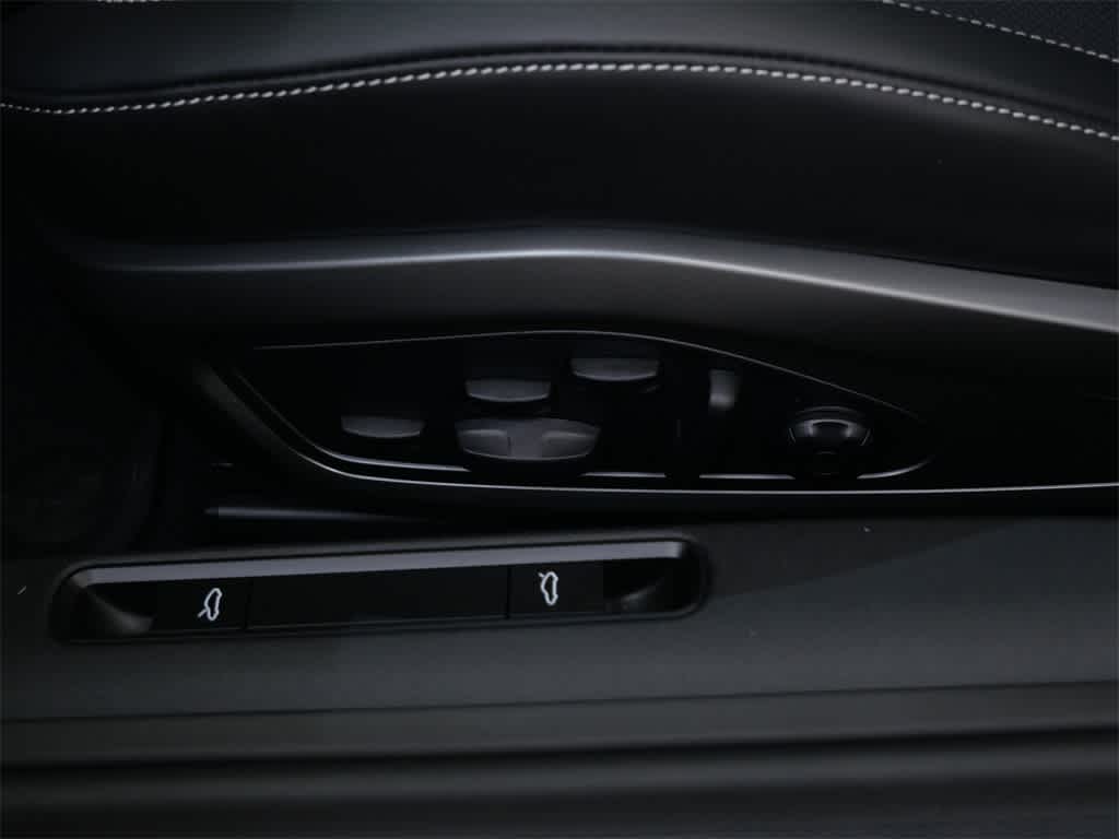 Thumbnail: 2026 Porsche 911 - 14