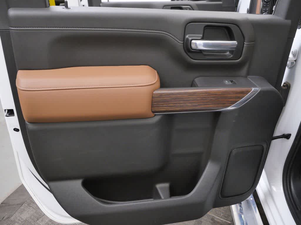 Thumbnail: 2020 Chevrolet Silverado 3500 - 13
