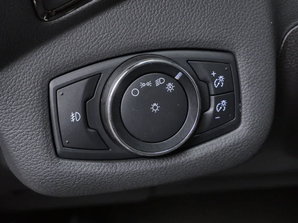 Thumbnail: 2014 Ford Escape - 17