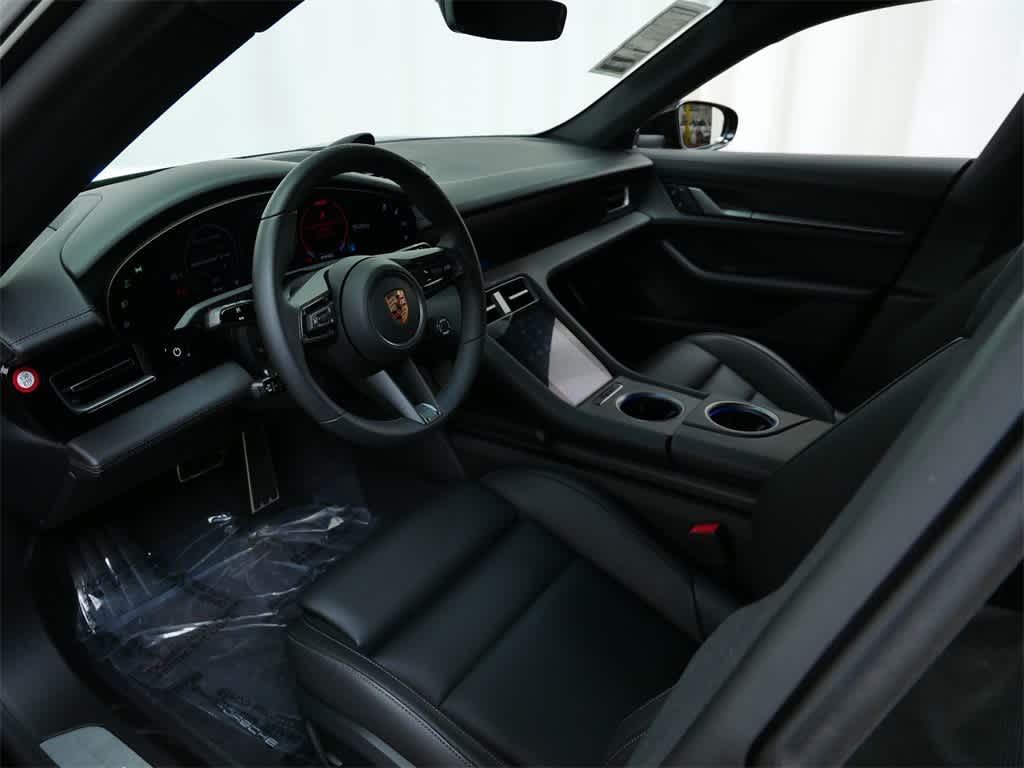 Thumbnail: 2025 Porsche Taycan - 4