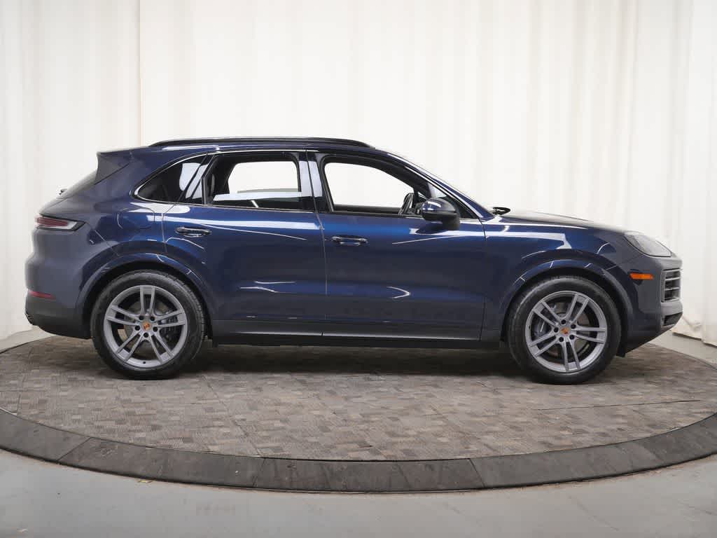 Thumbnail: 2025 Porsche Cayenne - 8