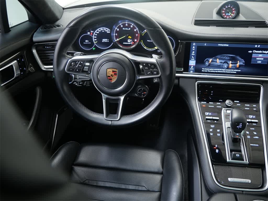 Thumbnail: 2018 Porsche Panamera - 16