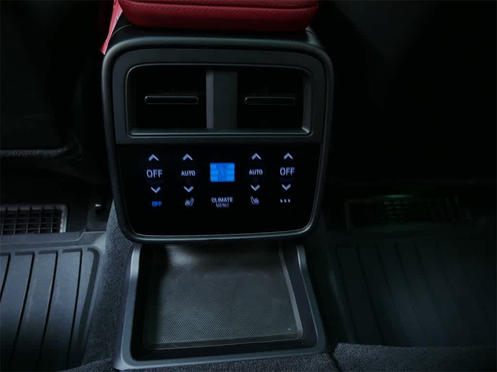 Thumbnail: 2021 Porsche Taycan - 15