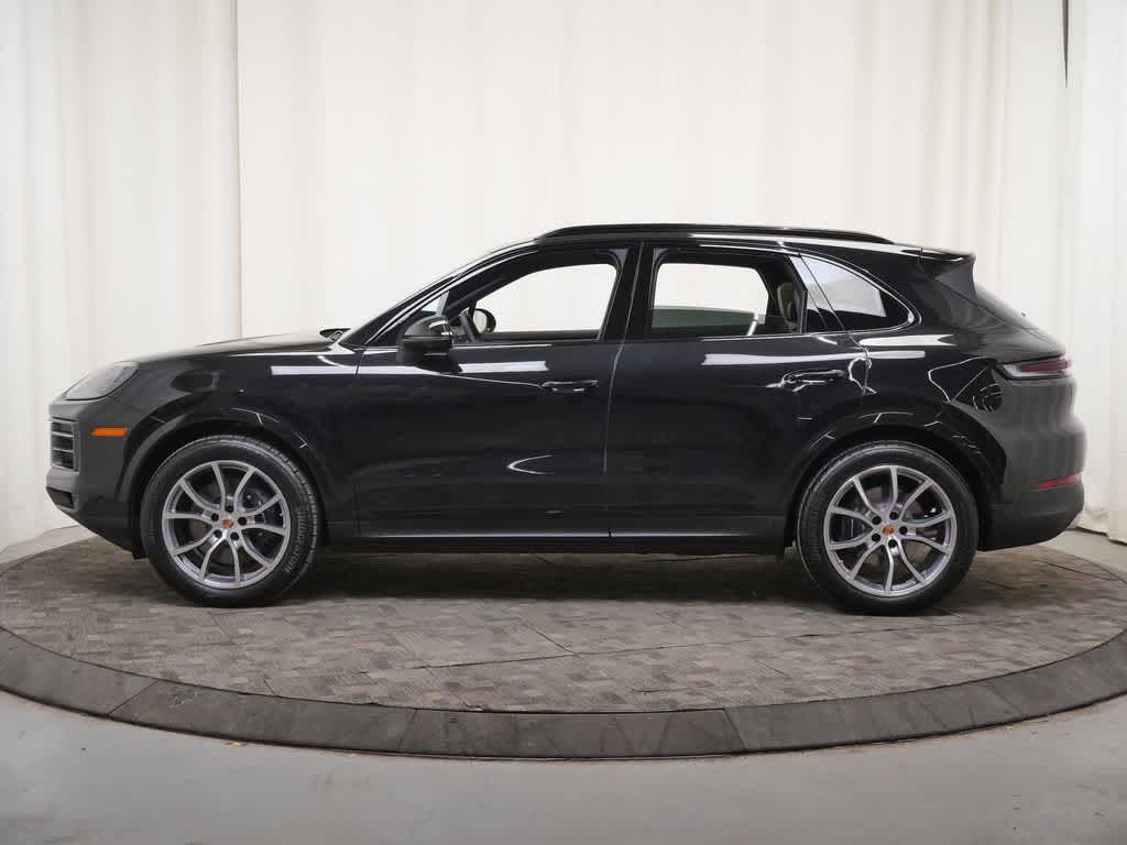 Thumbnail: 2026 Porsche Cayenne - 2